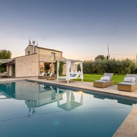 Campanile Villa