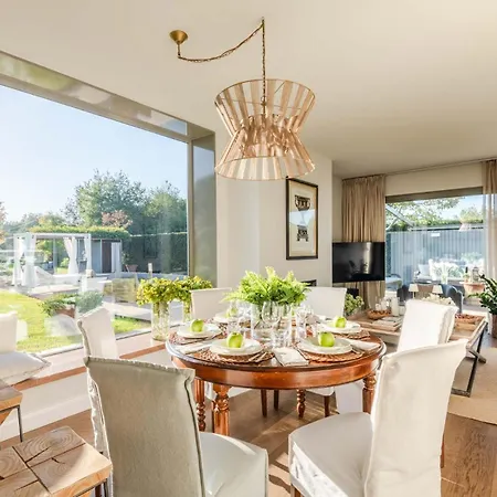 Campanile Villa *